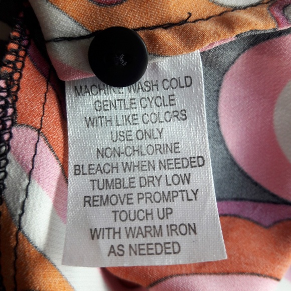 Sunny Leigh Top Button Front Hippie Bold S - Picture 6 of 6